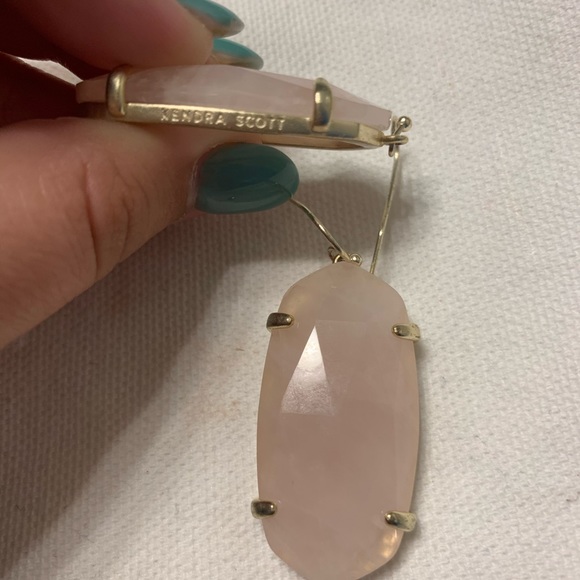 Kendra Scott rose quartz earrings - Picture 3 of 3